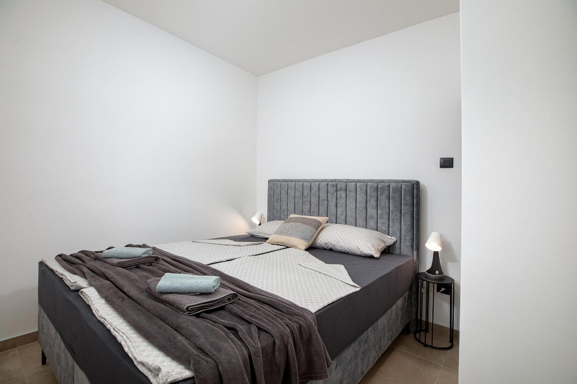 Apartmani Magdalena พูลา ภายนอก รูปภาพ